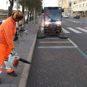 spazzamento meccanizzato viale Italia