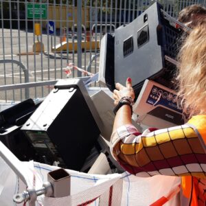 Mercato Centrale abbandono rifiuti elettronici